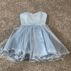Sequence homecoming/ party dress